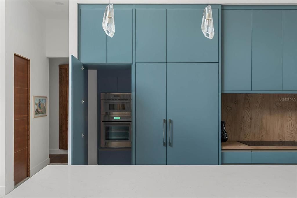 En Venta: $4,200,000 (4 camas, 5 baños, 4268 Pies cuadrados)