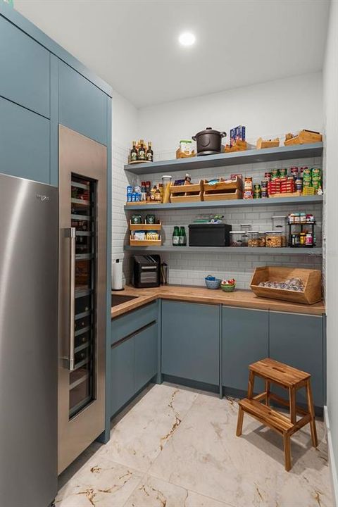 En Venta: $4,200,000 (4 camas, 5 baños, 4268 Pies cuadrados)