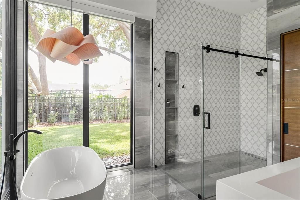 En Venta: $4,200,000 (4 camas, 5 baños, 4268 Pies cuadrados)