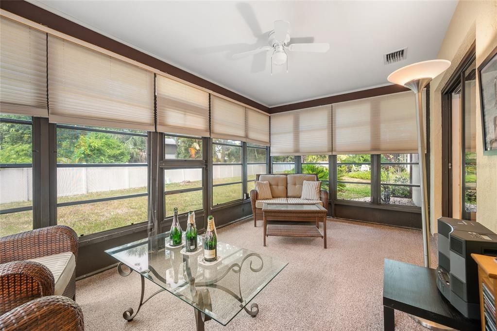 For Sale: $175,000 (2 beds, 2 baths, 1431 Square Feet)