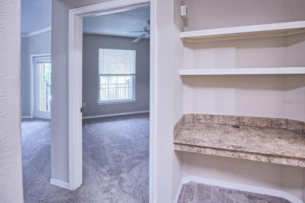 For Rent: $1,475 (1 beds, 1 baths, 769 Square Feet)