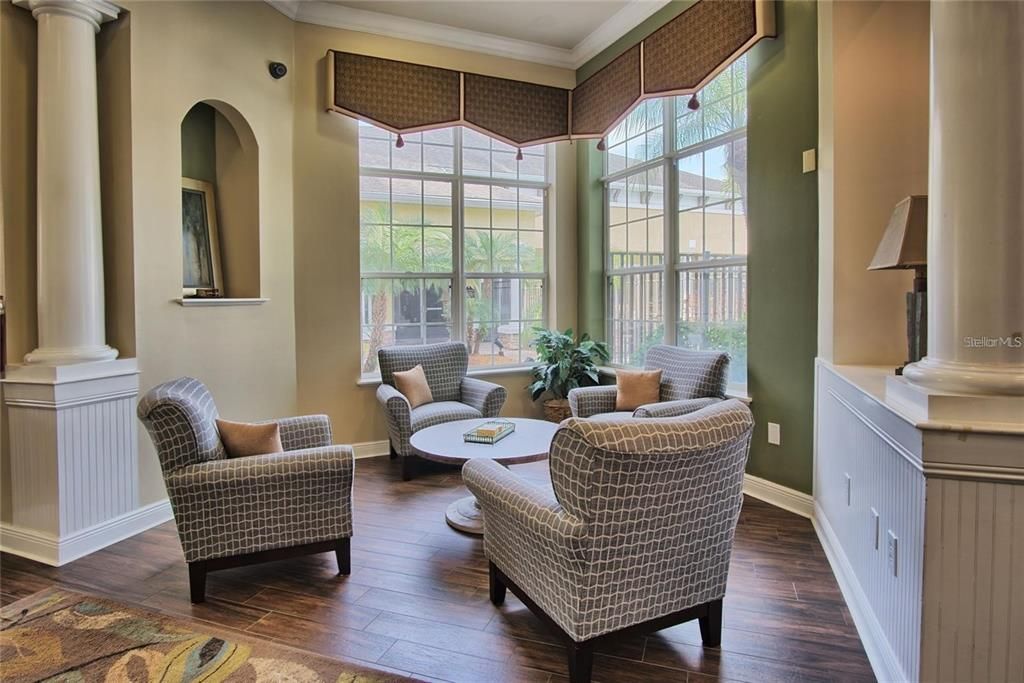 For Rent: $1,475 (1 beds, 1 baths, 769 Square Feet)