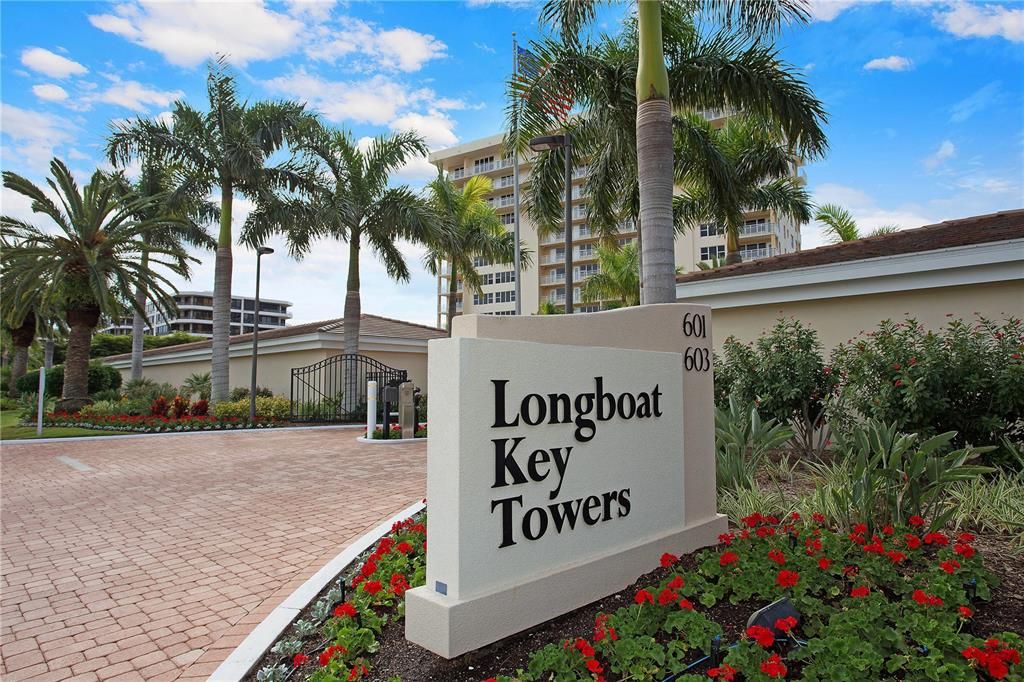 For Sale: $1,250,000 (2 beds, 2 baths, 1458 Square Feet)