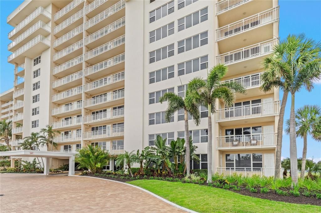 For Sale: $1,250,000 (2 beds, 2 baths, 1458 Square Feet)