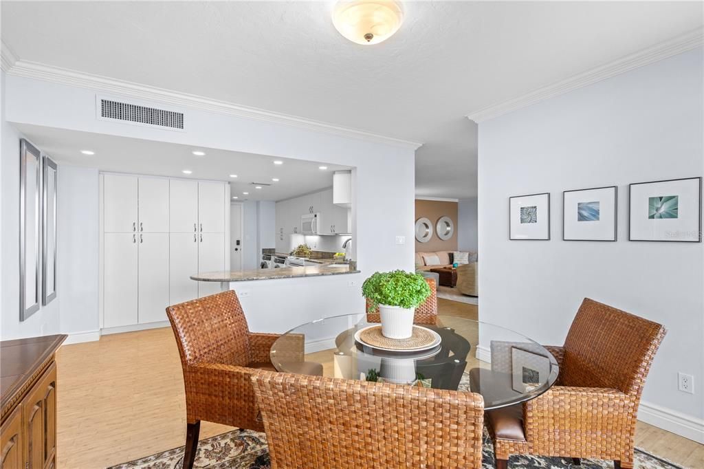 For Sale: $1,250,000 (2 beds, 2 baths, 1458 Square Feet)