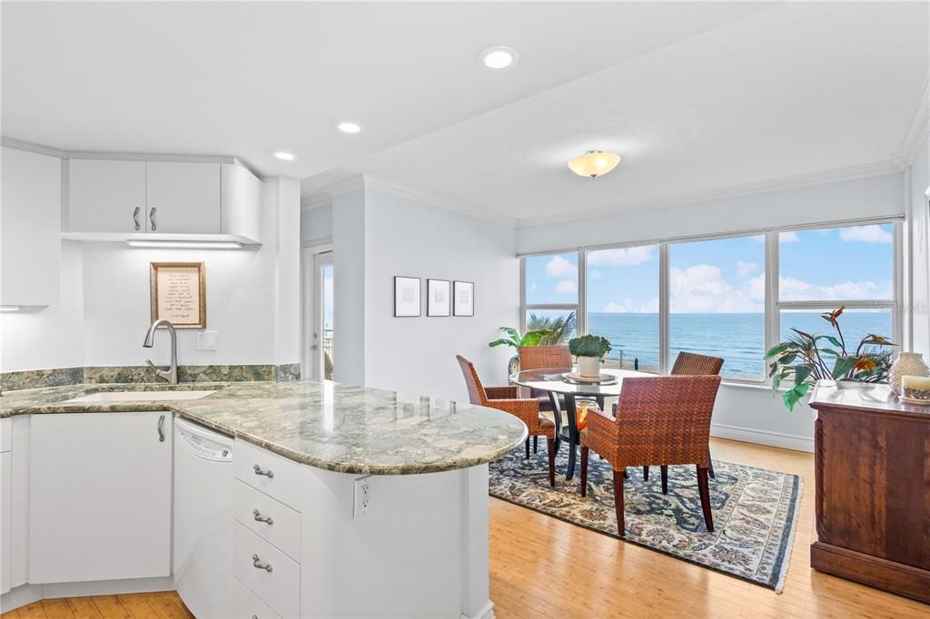 For Sale: $1,250,000 (2 beds, 2 baths, 1458 Square Feet)