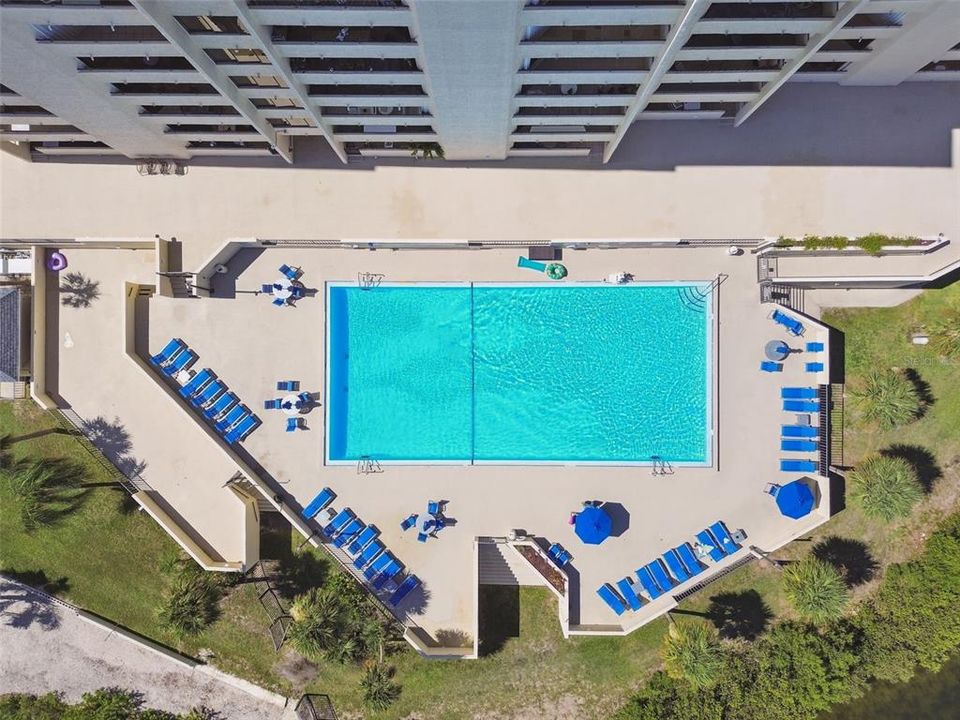 На продажу: $199,000 (1 спален, 1 ванн, 733 Квадратных фут)