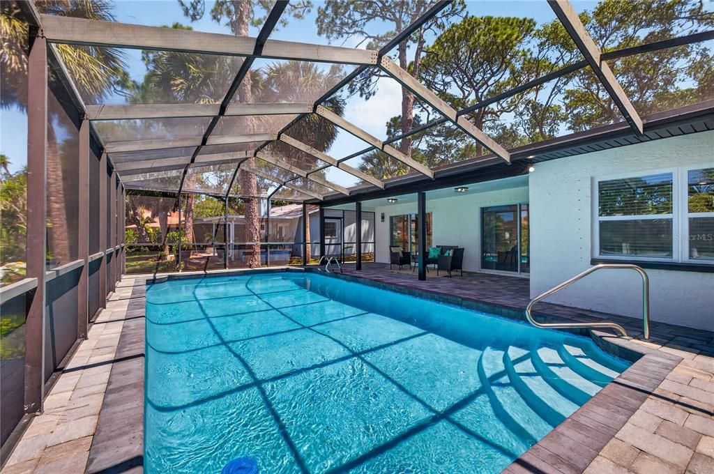 For Sale: $865,000 (4 beds, 3 baths, 2534 Square Feet)