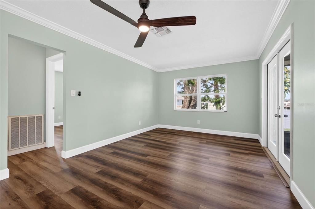 For Sale: $715,000 (3 beds, 2 baths, 1640 Square Feet)