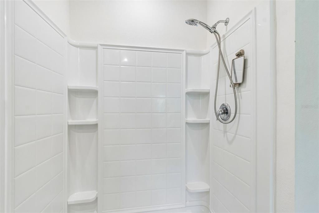 For Sale: $350,000 (4 beds, 2 baths, 1846 Square Feet)