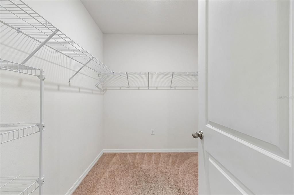 For Sale: $350,000 (4 beds, 2 baths, 1846 Square Feet)