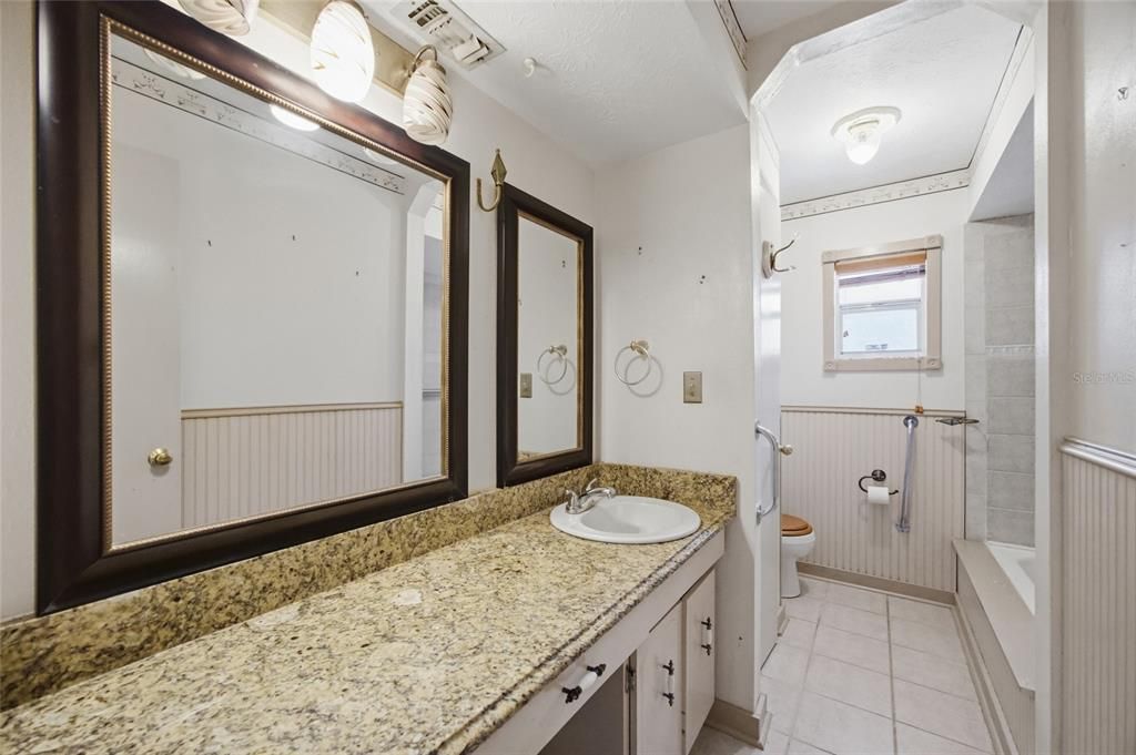 En Venta: $330,000 (2 camas, 2 baños, 1432 Pies cuadrados)