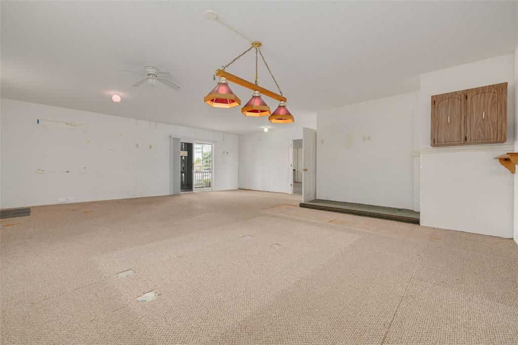 На продажу: $439,000 (3 спален, 2 ванн, 1636 Квадратных фут)