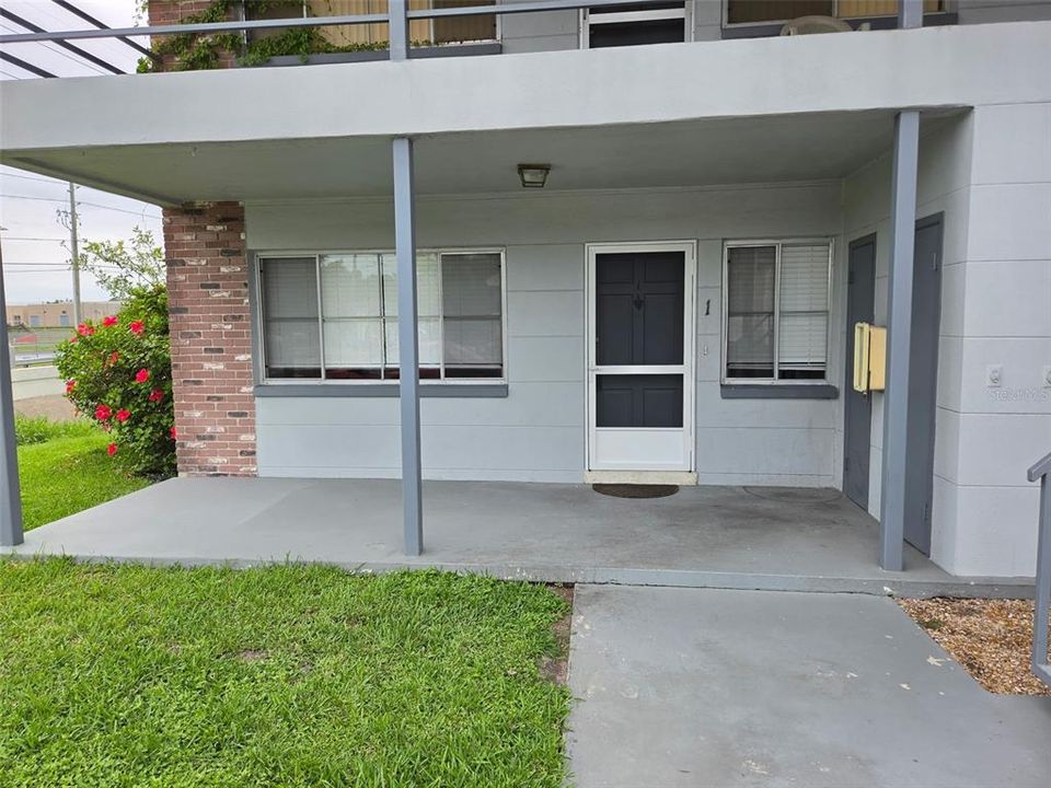 For Rent: $1,450 (1 beds, 1 baths, 686 Square Feet)