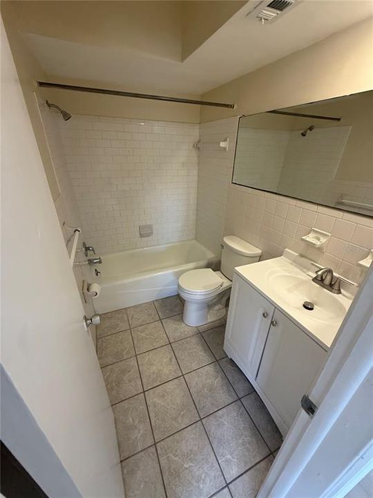 For Rent: $1,450 (1 beds, 1 baths, 686 Square Feet)