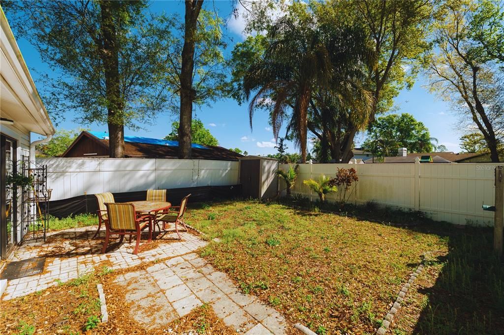 For Rent: $2,250 (2 beds, 1 baths, 900 Square Feet)