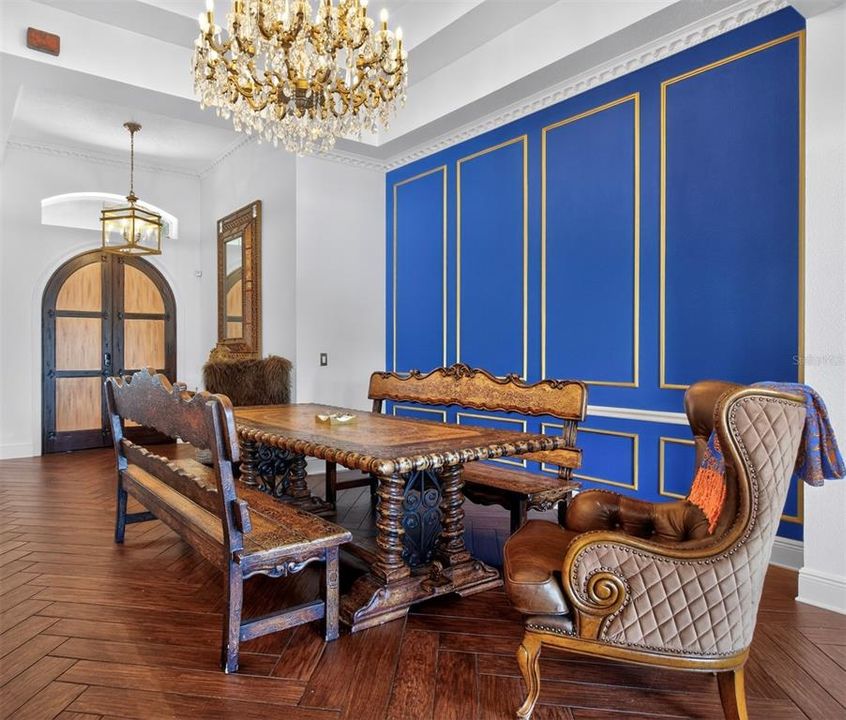 For Sale: $1,329,000 (5 beds, 4 baths, 3703 Square Feet)