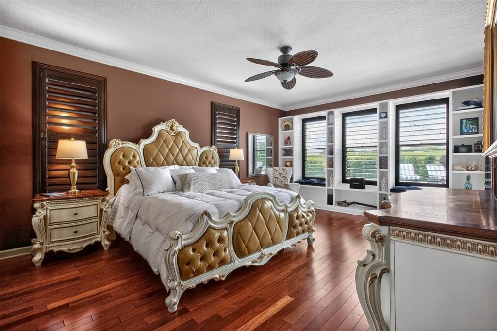 For Sale: $1,329,000 (5 beds, 4 baths, 3703 Square Feet)