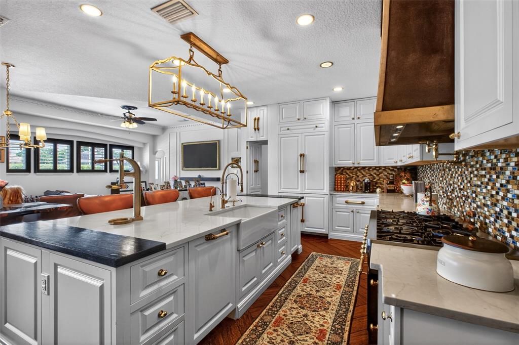 For Sale: $1,329,000 (5 beds, 4 baths, 3703 Square Feet)