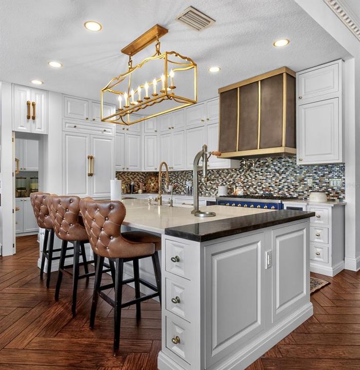 For Sale: $1,329,000 (5 beds, 4 baths, 3703 Square Feet)