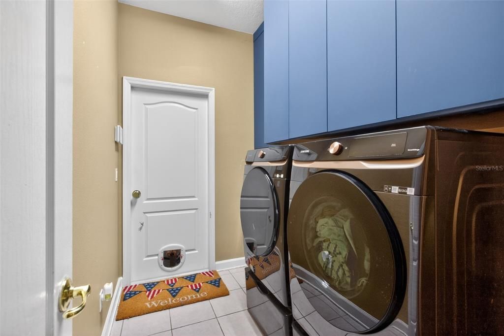 For Sale: $1,329,000 (5 beds, 4 baths, 3703 Square Feet)