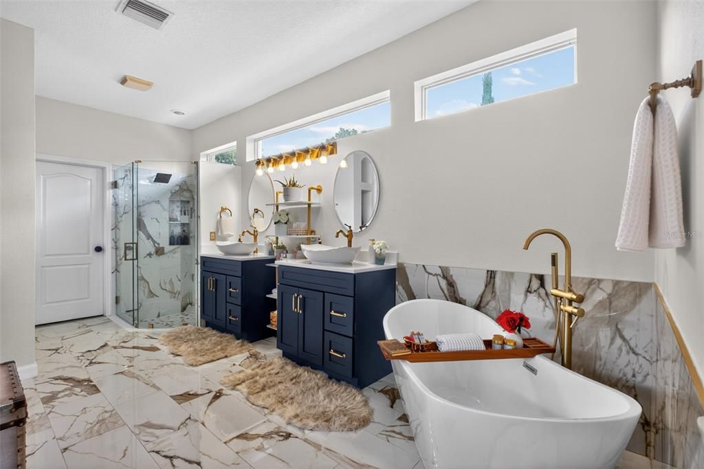 For Sale: $1,329,000 (5 beds, 4 baths, 3703 Square Feet)