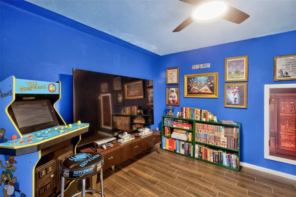 For Sale: $1,329,000 (5 beds, 4 baths, 3703 Square Feet)