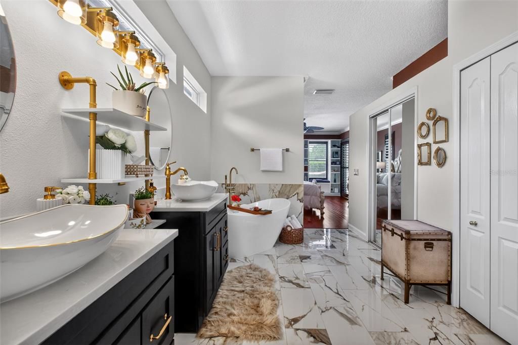 For Sale: $1,329,000 (5 beds, 4 baths, 3703 Square Feet)