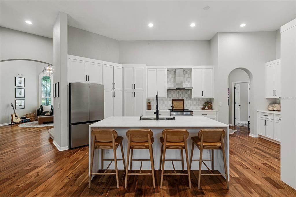 For Sale: $1,745,000 (4 beds, 5 baths, 4289 Square Feet)