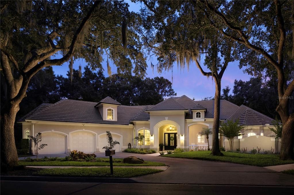 For Sale: $1,745,000 (4 beds, 5 baths, 4289 Square Feet)