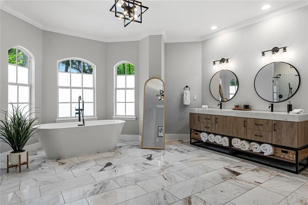 For Sale: $1,745,000 (4 beds, 5 baths, 4289 Square Feet)
