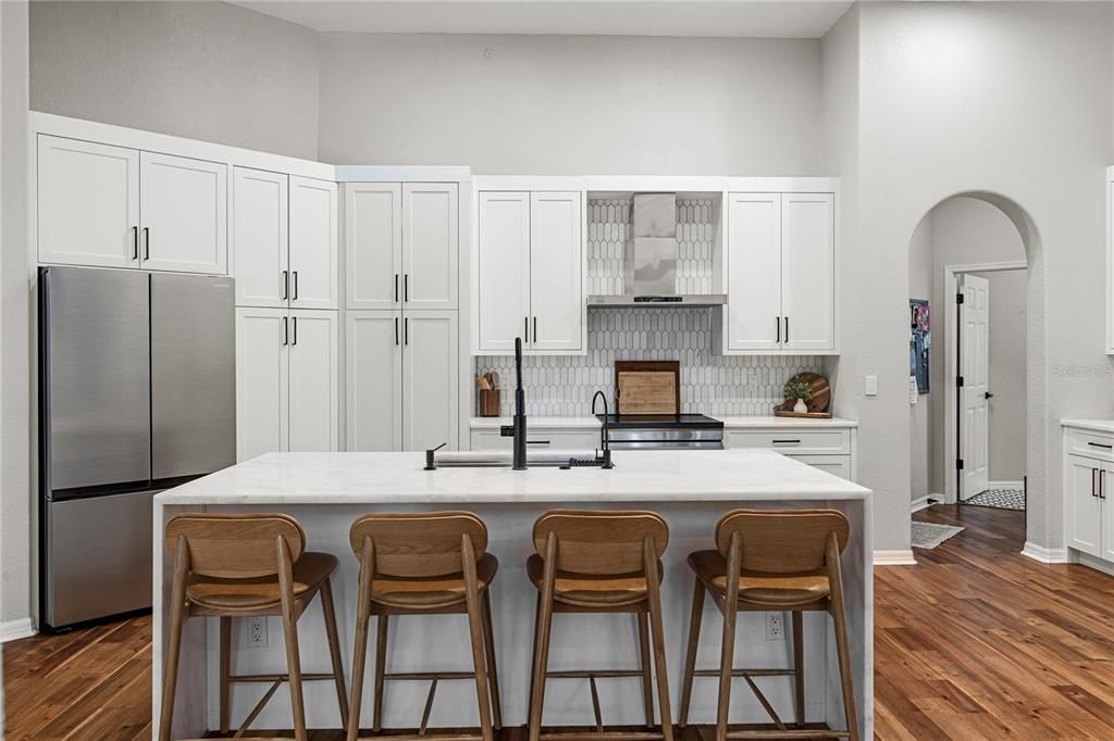 For Sale: $1,745,000 (4 beds, 5 baths, 4289 Square Feet)