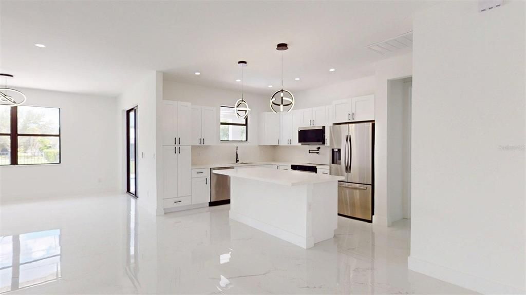 For Sale: $649,500 (3 beds, 2 baths, 2032 Square Feet)