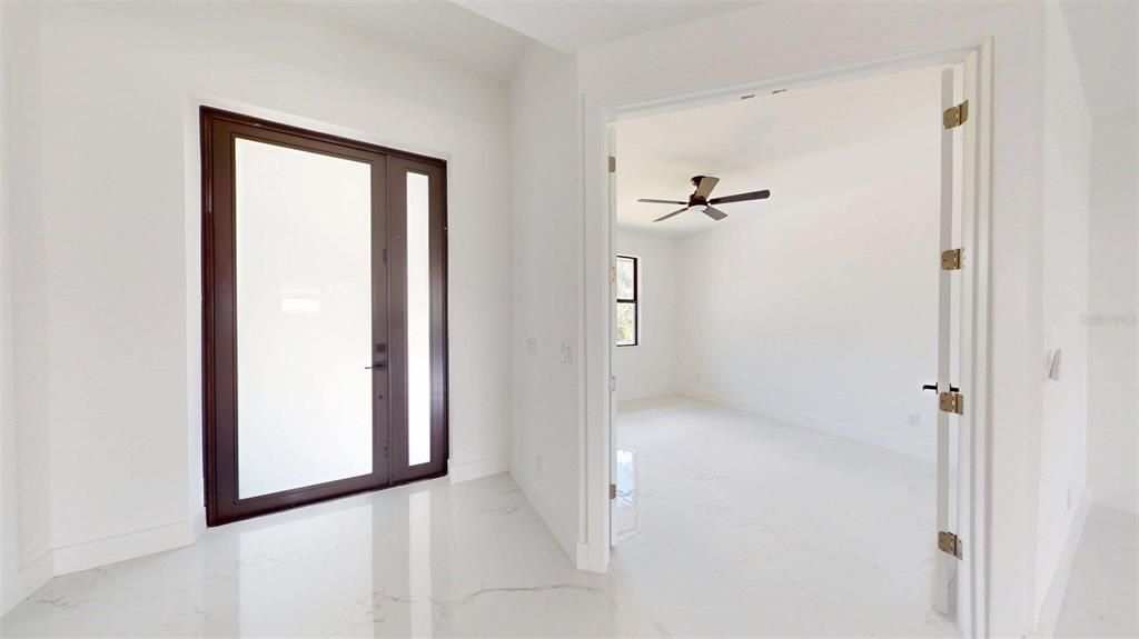 For Sale: $649,500 (3 beds, 2 baths, 2032 Square Feet)