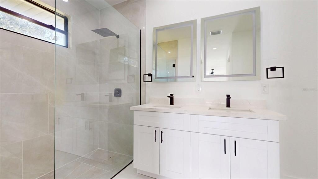 For Sale: $649,500 (3 beds, 2 baths, 2032 Square Feet)