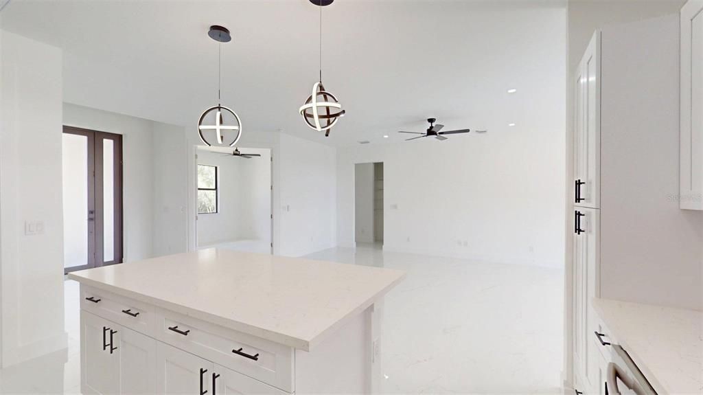 For Sale: $649,500 (3 beds, 2 baths, 2032 Square Feet)