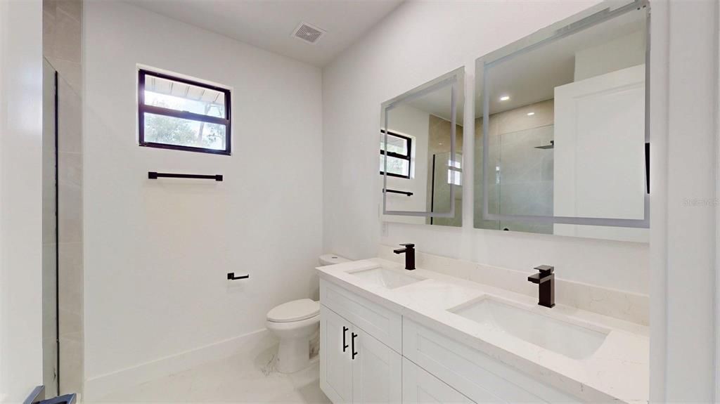 For Sale: $649,500 (3 beds, 2 baths, 2032 Square Feet)