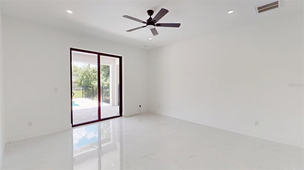 For Sale: $649,500 (3 beds, 2 baths, 2032 Square Feet)