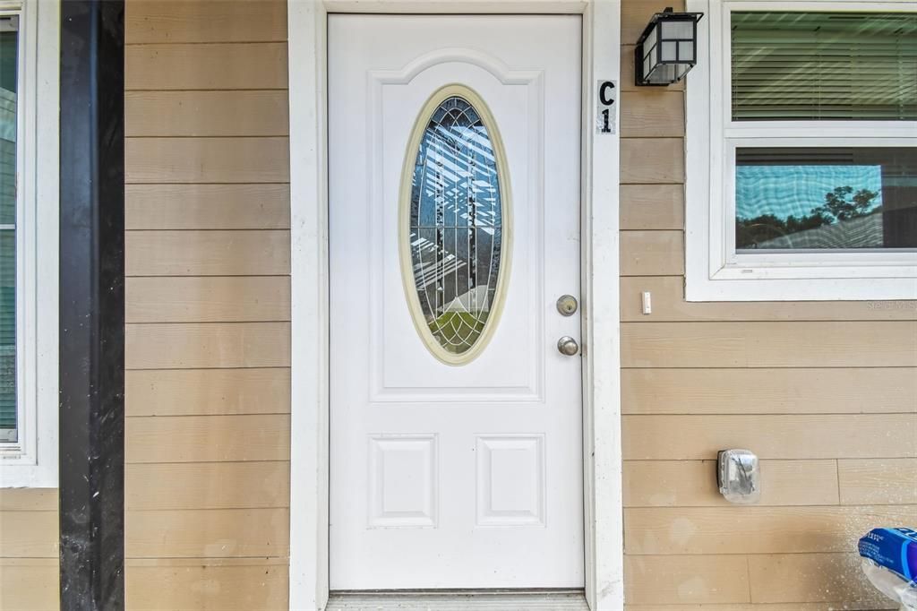 For Rent: $2,000 (3 beds, 2 baths, 900 Square Feet)