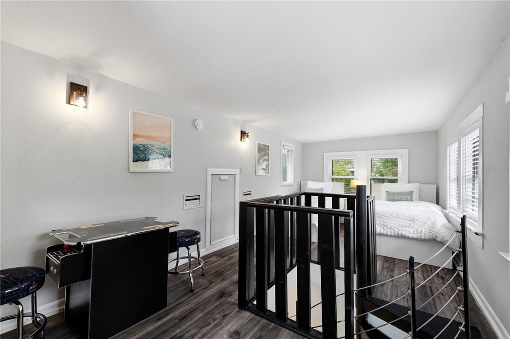 En Venta: $750,000 (4 camas, 3 baños, 1902 Pies cuadrados)