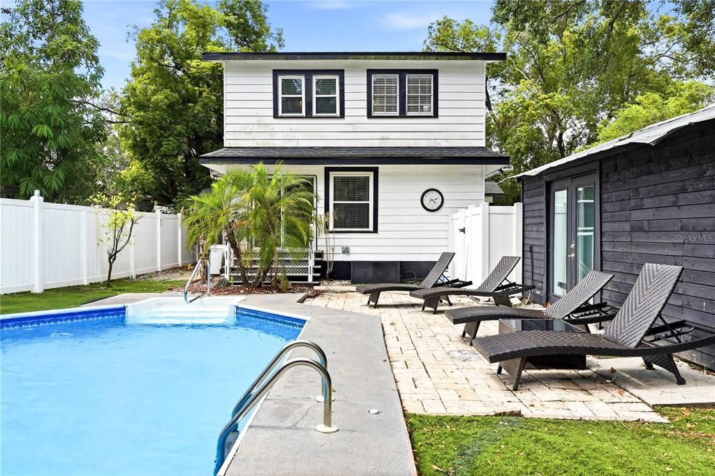 En Venta: $750,000 (4 camas, 3 baños, 1902 Pies cuadrados)