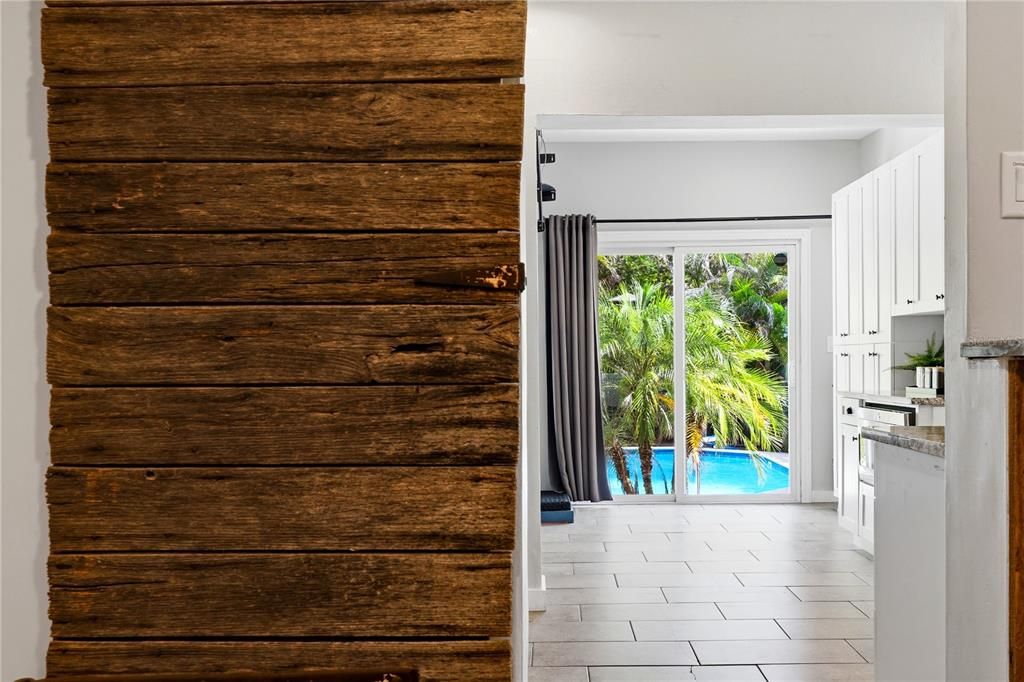 En Venta: $750,000 (4 camas, 3 baños, 1902 Pies cuadrados)
