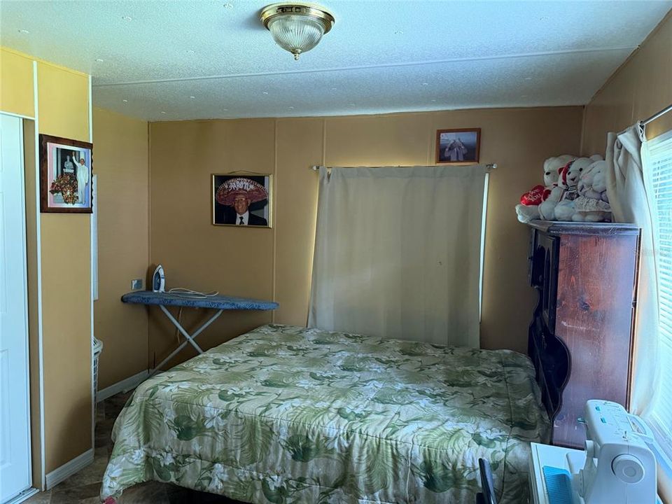 For Sale: $80,000 (2 beds, 1 baths, 624 Square Feet)