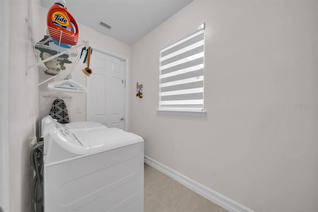 For Sale: $499,000 (3 beds, 2 baths, 1537 Square Feet)