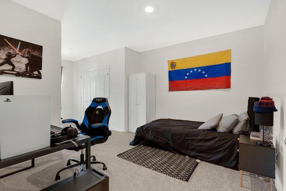 В аренду: $2,000 (3 спален, 2 ванн, 1673 Квадратных фут)