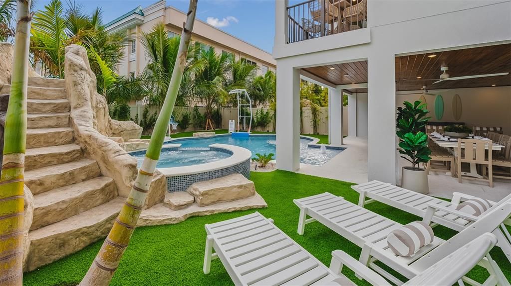 For Sale: $4,500,000 (5 beds, 5 baths, 3891 Square Feet)