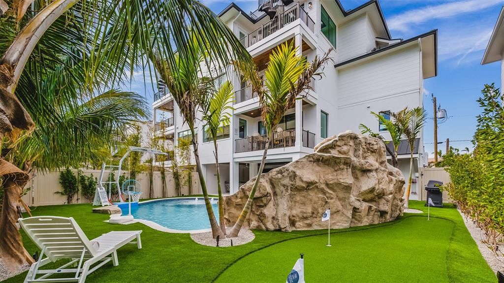 For Sale: $4,500,000 (5 beds, 5 baths, 3891 Square Feet)