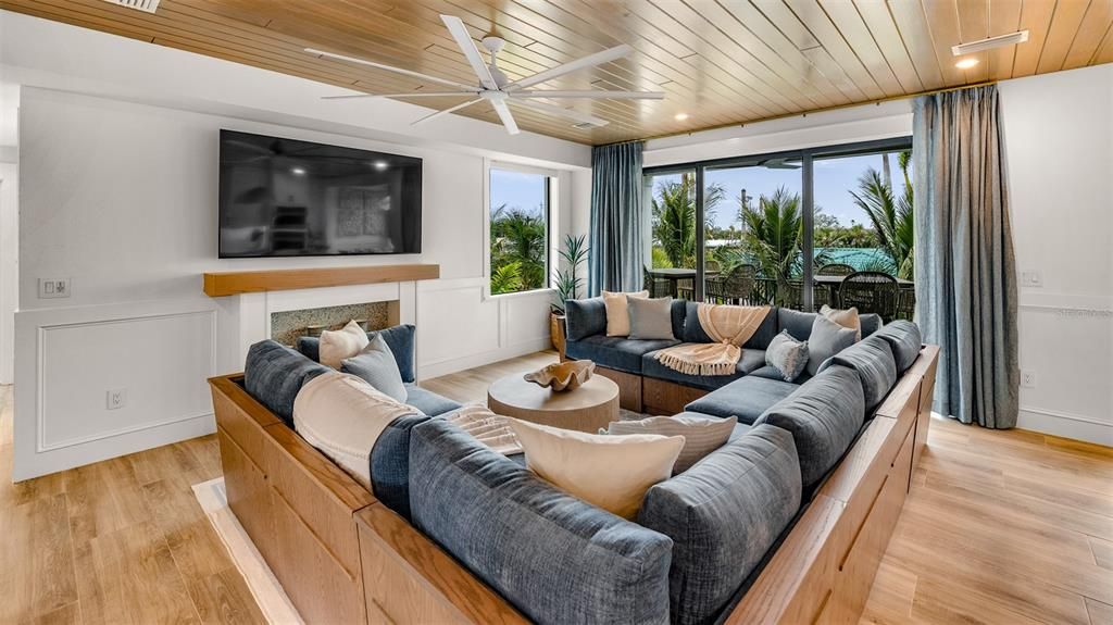 For Sale: $4,500,000 (5 beds, 5 baths, 3891 Square Feet)