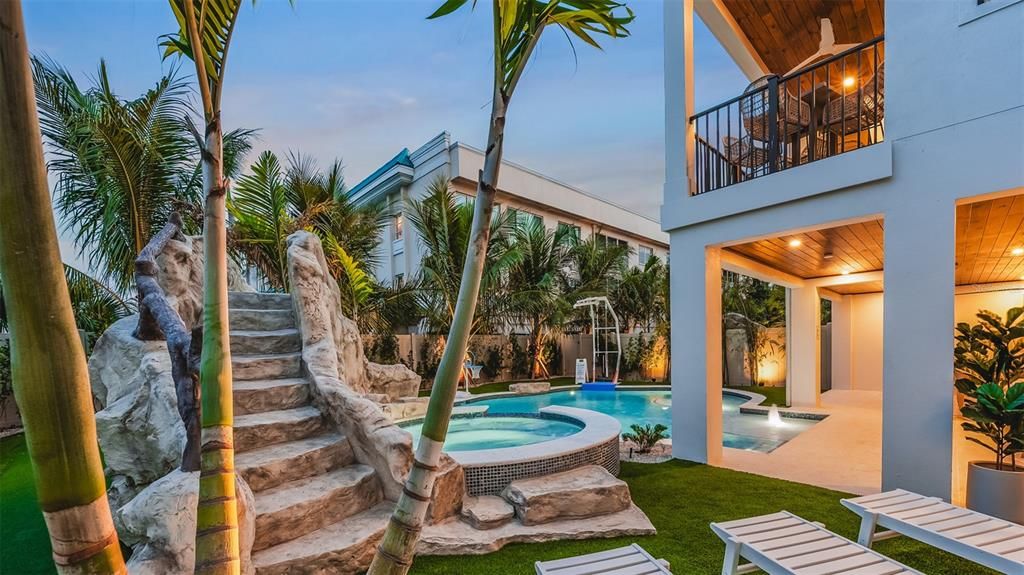 For Sale: $4,500,000 (5 beds, 5 baths, 3891 Square Feet)