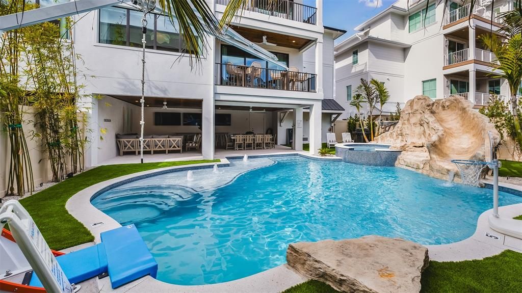 For Sale: $4,500,000 (5 beds, 5 baths, 3891 Square Feet)